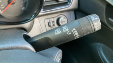 Vauxhall Viva 1.0 SE 5dr [A/C] Petrol Hatchback